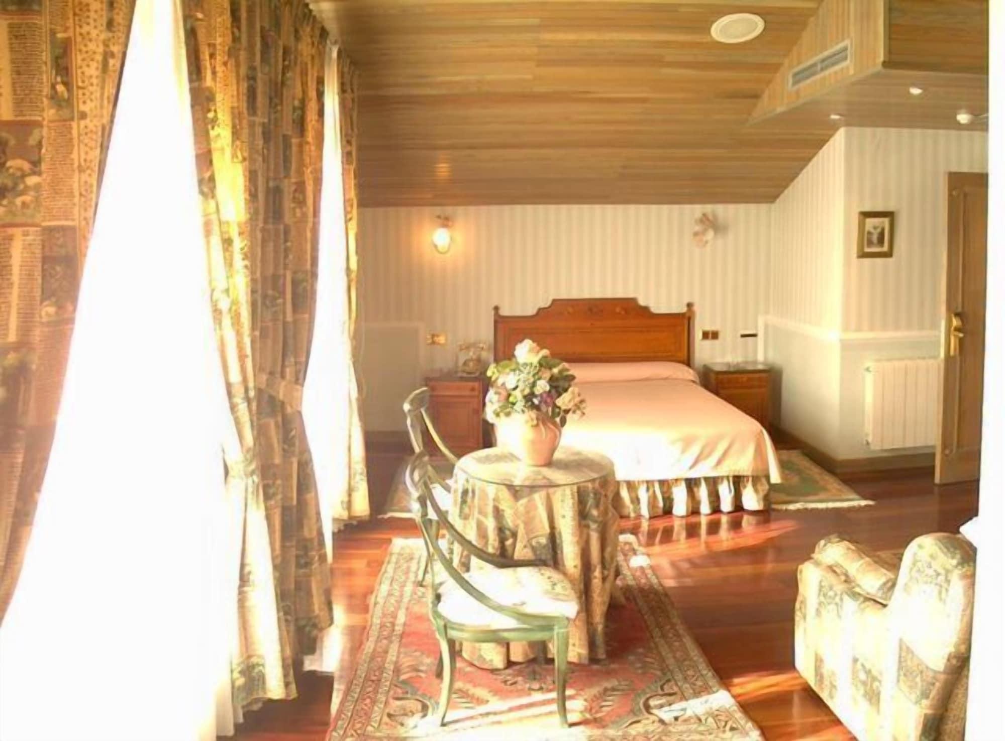 My Rooms City Hotel Camino De Santiago Los Tomillares Exterior photo